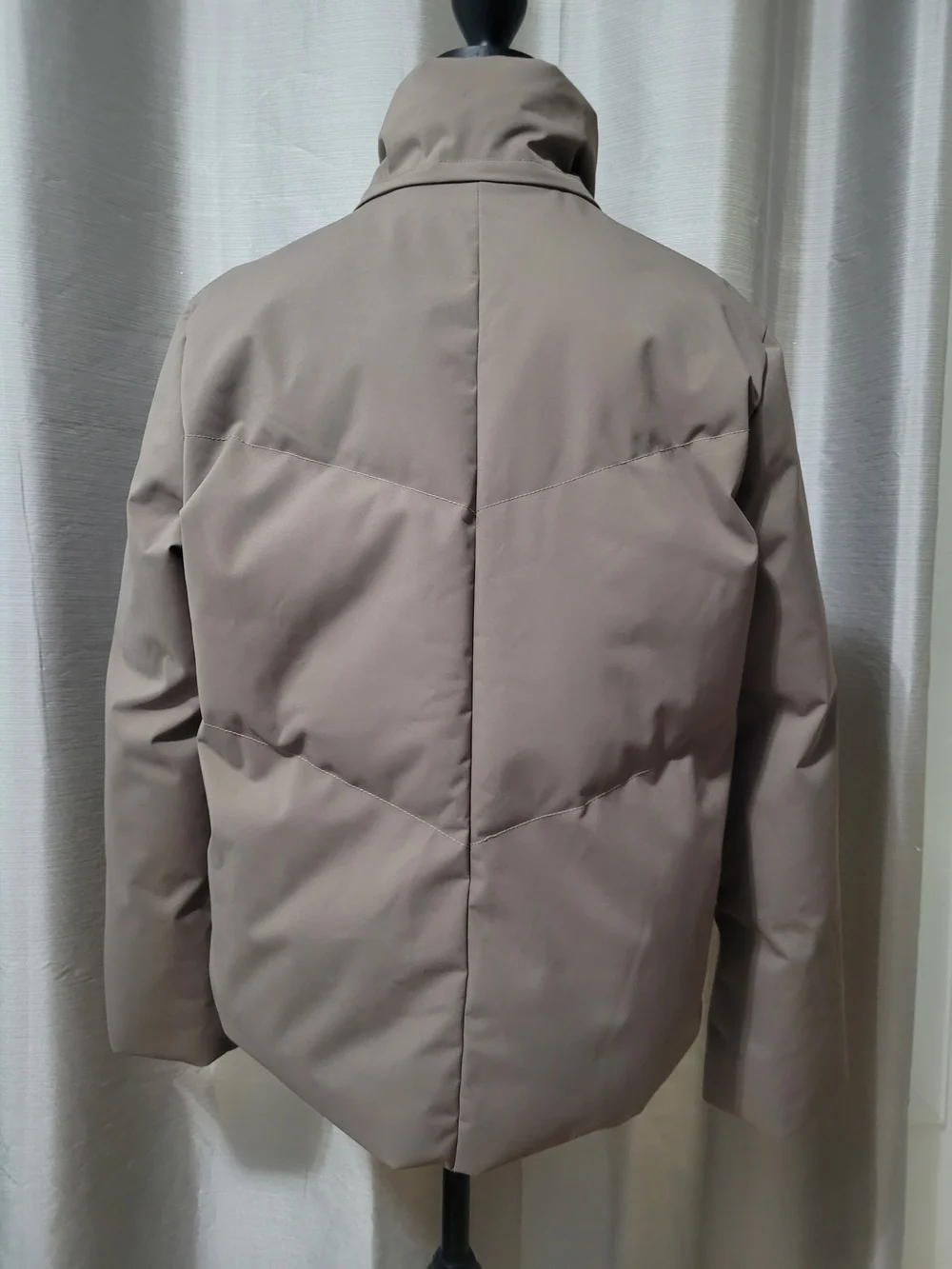 Frank & Oak Minimalist Short Puffer Jacket , Taupe, XS - Picture 5 of 16